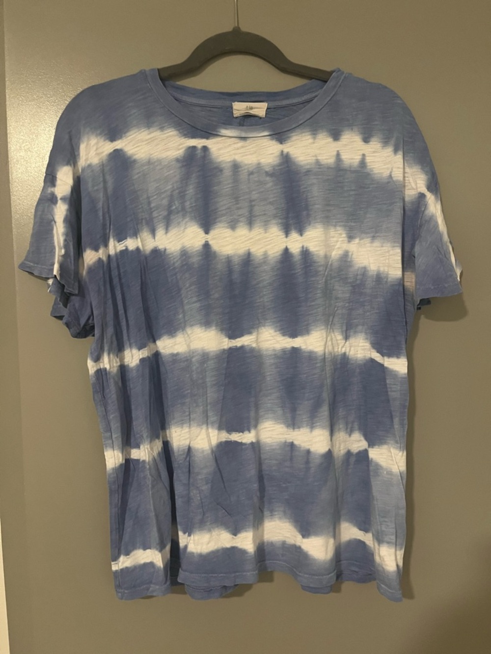 T.la Anthropologie Size large Women’s Blue and White Tie-Dye Crew Neck